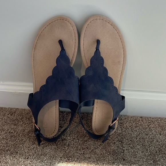 Sandals Bundle Candies & Lauren Conrad Sandals size 10 - Picture 2 of 5